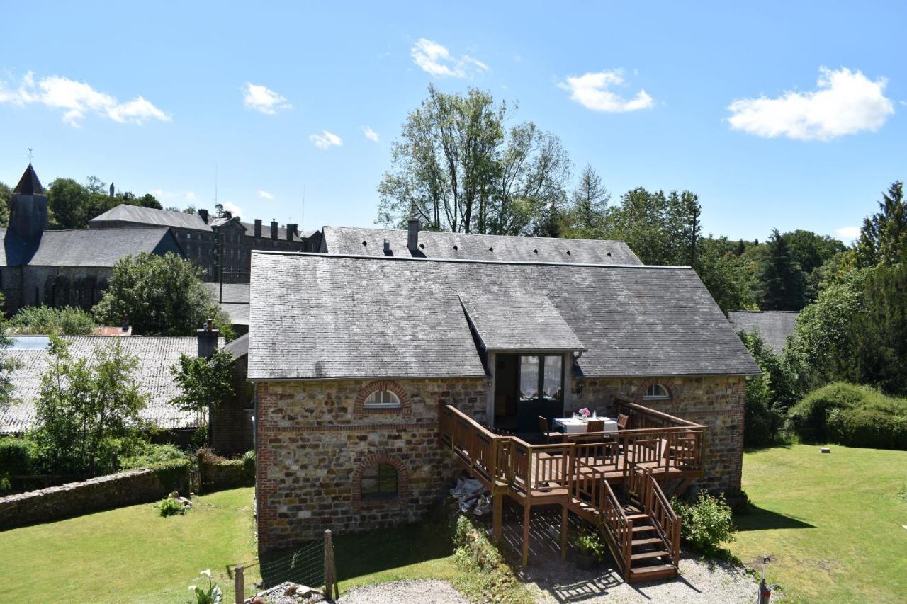 Gites In Le Neufbourg -Mortain Εξωτερικό φωτογραφία